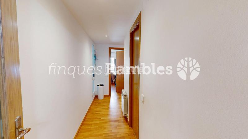 Foto 1b4a3e20-e262-4c0e-af7c-4ef947bb3a7f. Appartement avec chauffage parking dans Llevant Igualada