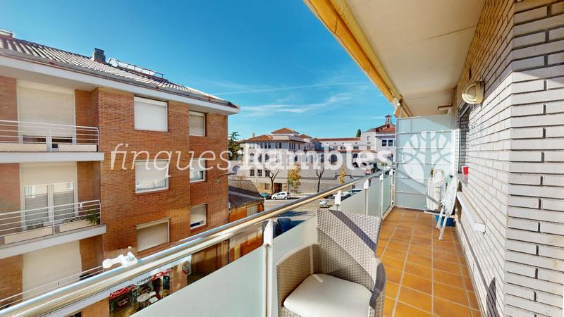 Foto d5cb1c1d-64c1-41a7-b77a-7da7007cb576. Appartement avec chauffage parking dans Llevant Igualada