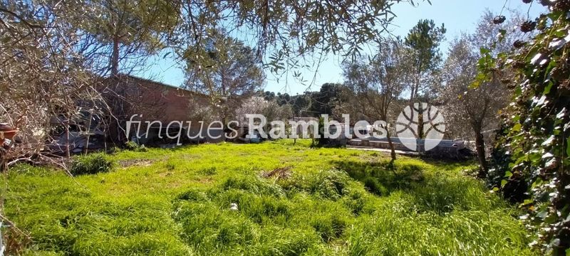 Foto d94943fc-d134-4e2d-abcb-626d1a505300. Residential plot in Pobla de Claramunt (La)