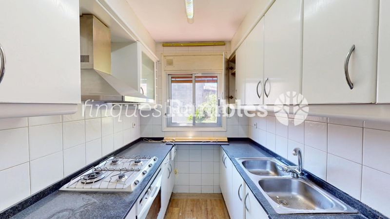 Foto 4c3354ab-ccd1-4387-8377-f14915979556. Casa amb aparcament a Masquefa