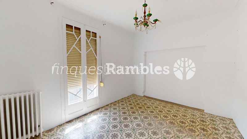 Foto 1610820b-bd34-47d4-8cb1-9a9038003bb1. Casa amb calefacció aparcament a Masquefa