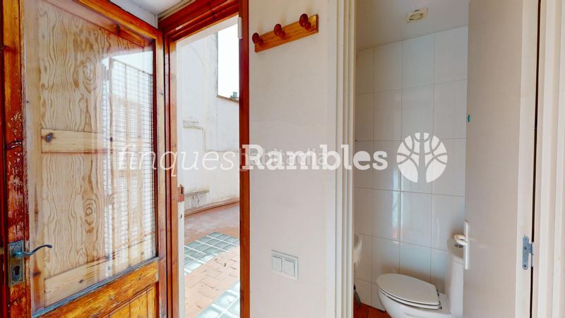Foto 06a0ff6f-571d-4a5c-af32-d75b3a4c93b9. Casa amb calefacció a Capellades