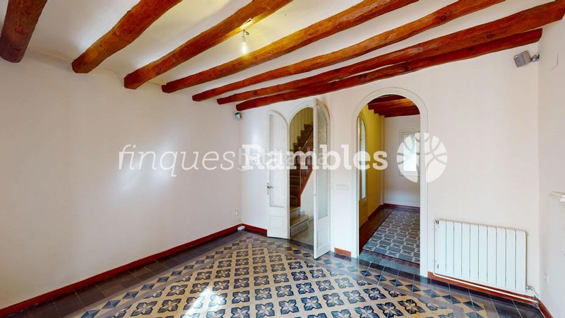 Foto 4cd86a94-2198-44ab-b2e7-34d3d2c91e4d. Casa amb calefacció a Capellades