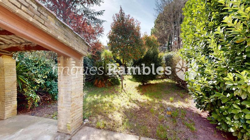 Foto a1df8273-6fa2-406c-b60d-25884066586d. Casa amb calefacció a Capellades