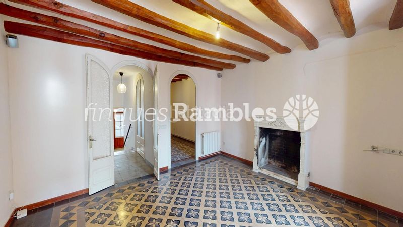 Foto e27bb347-45aa-4998-8cb5-59b36e3a5d3f. Casa amb calefacció a Capellades