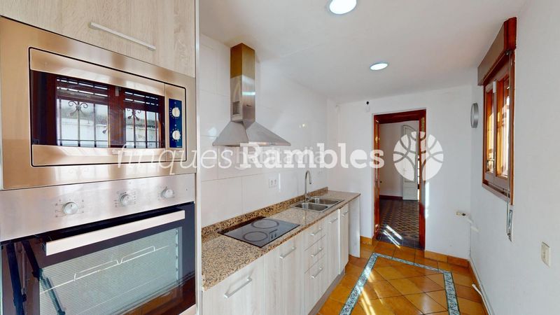 Foto f8e2bbe9-df78-418e-a302-65c06389488d. Casa a Capellades