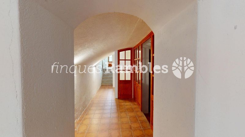 Foto fd9f9bc0-c774-4997-95c1-023cd88a529b. Casa amb calefacció a Capellades