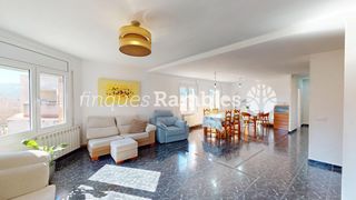 Pis a Vilanova del Cam�. Llum, amplitud i vistes a vilanova del cami