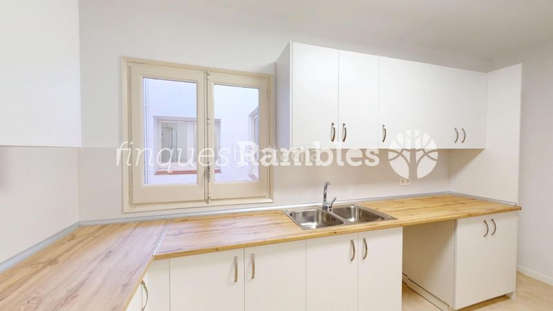 Foto 87adf9cb-ce67-4455-9cf6-cd3e6121d88f. Pis a Centre Igualada