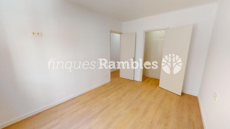 Foto e60ba37f-3757-459e-8917-00ceb8adb4dd. Pis a Centre Igualada
