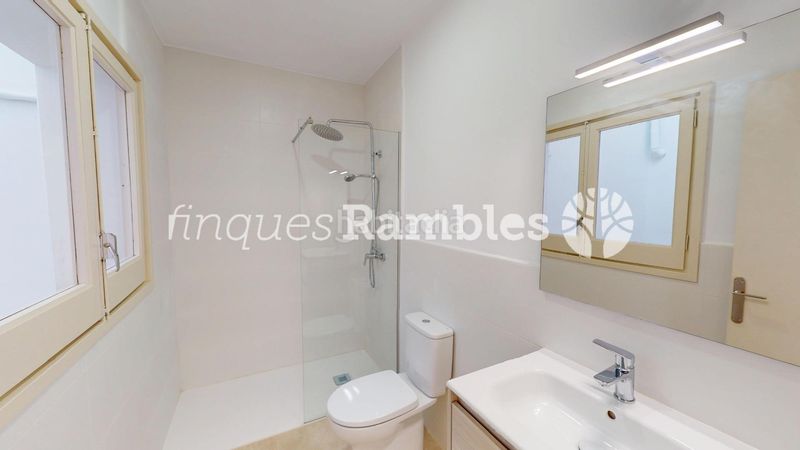 Foto f927b780-c748-4d59-a559-a9ca590fac83. Pis a Centre Igualada