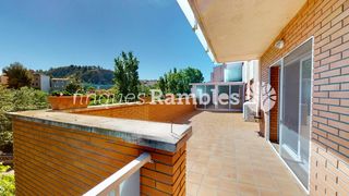 Etagenwohnung in Santa Margarida de Montbui. Piso con espectacular terraza y parking en santa margarita de mo