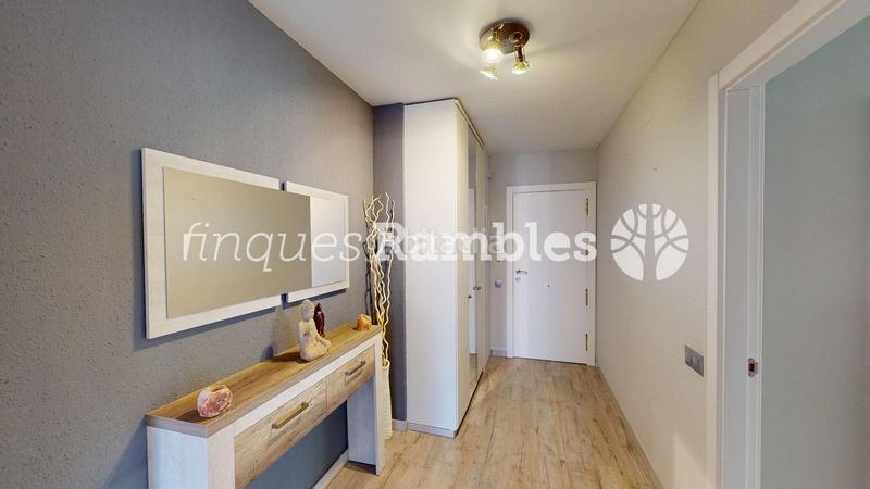 Foto b74f849d-4ea1-4171-af0d-83c3d408eb27. Pis amb calefacció a Centre Igualada
