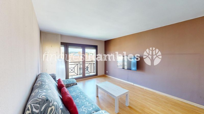 Foto d5f4c3c1-2bf5-4d62-8b95-f7d2bf4e5e0f. Pis a Centre Igualada