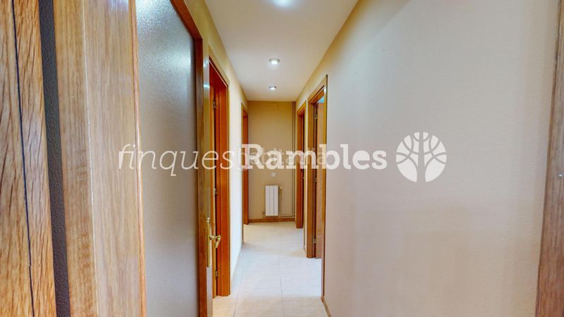 Foto ecd766b8-b29b-485c-945b-cd91ce55a2c8. Pis a Centre Igualada