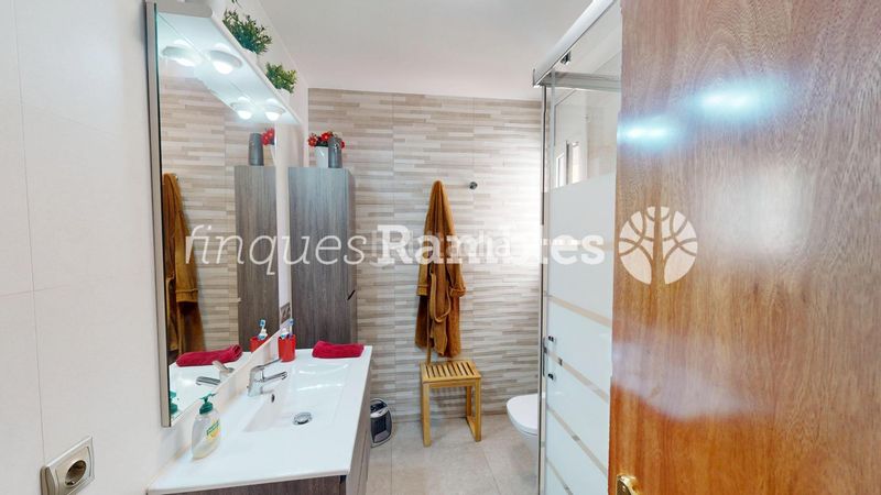 Foto ae147fb6-be60-4d15-89a9-8abb45bf4d0d. Casa amb calefacció aparcament a Capellades