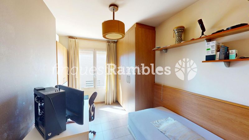 Foto b0cdcd21-051d-465d-9292-27256bc72cfe. Casa amb calefacció aparcament a Capellades