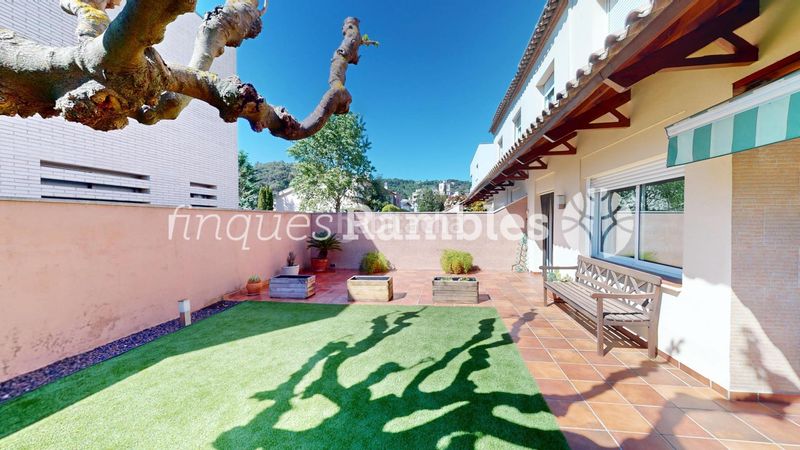 Foto baa3c009-5c3e-46ee-8b0a-b63478676e33. Casa amb calefacció aparcament a Capellades