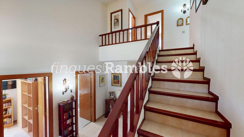 Foto f46beb67-188a-40db-9722-b4a2fc6c1839. Casa amb calefacció aparcament a Capellades