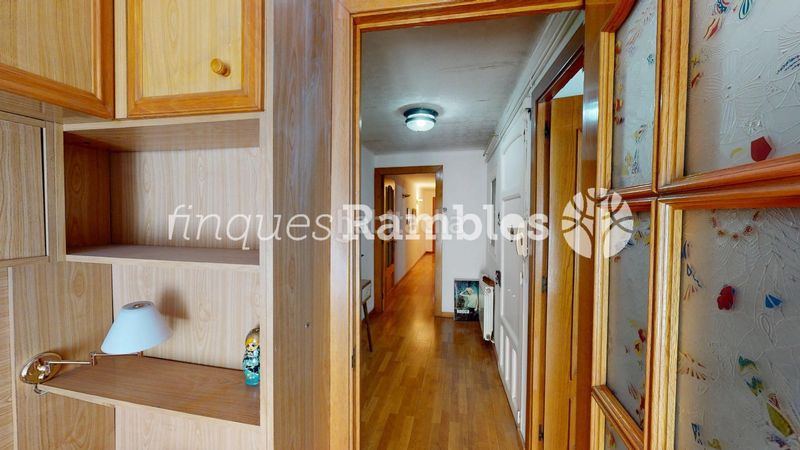Foto 5532c8a9-1c03-40b5-b574-69e90fcde6fb. House with parking in Centre Igualada