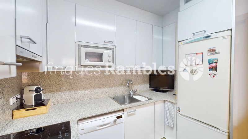 Foto 5a9fb984-a7dd-4931-980b-a09fc4b4dac5. House with parking in Centre Igualada