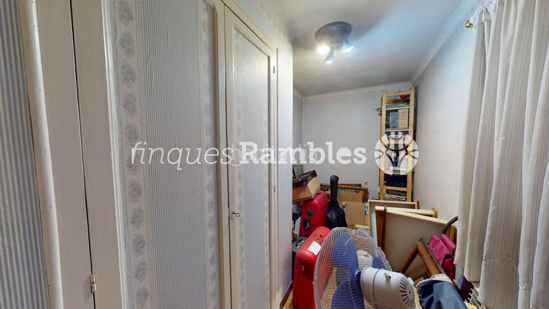 Foto 5e82c0c6-a229-4627-be61-add6bcc7ae96. House with parking in Centre Igualada