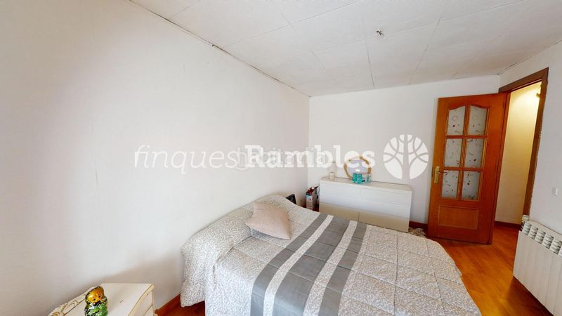 Foto e72f5fcd-d4f8-43e2-81a6-c316ea3a40b3. House with parking in Centre Igualada
