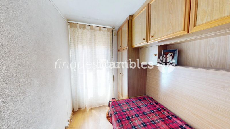 Foto f4faab8c-117a-463f-b87a-48791e40ccfc. House with parking in Centre Igualada