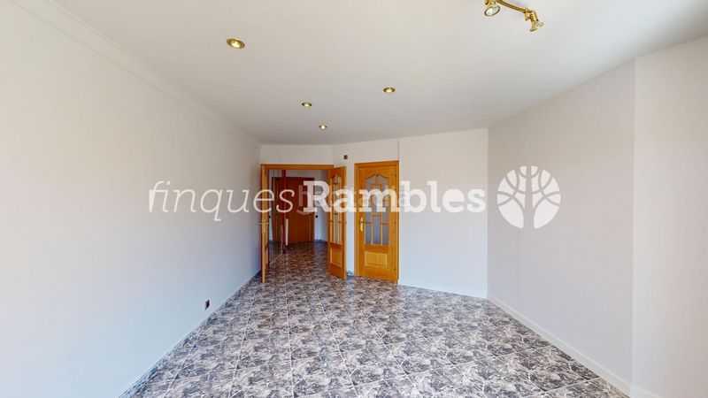 Foto dd1283f3-19ed-47c0-9fef-e1516864a2c8. Pis amb calefacció aparcament a Ponent - Set Camins Igualada