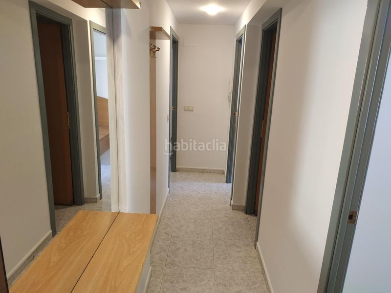 Foto c282b791-70fc-4757-9e83-040c622dddf5. Edifici a Centre Igualada