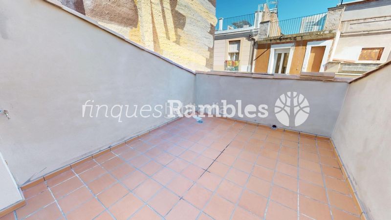 Foto cc6d3445-aa9b-4b0e-82e2-23cfdbb2c983. Dúplex amb calefacció a Centre Igualada