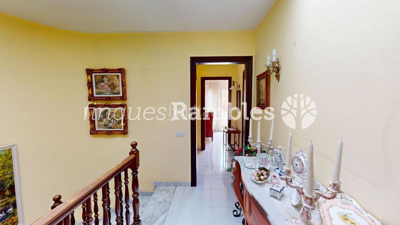 Foto a7c799f5-23dd-4d35-a2a7-0ddfbbe5c7a5. Casa amb calefacció aparcament a Poble Sec Igualada