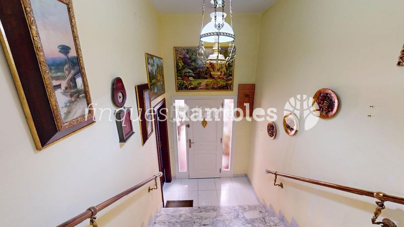 Foto b5c41e57-4fd2-4861-8935-3a92792aeb6c. Casa amb calefacció aparcament a Poble Sec Igualada