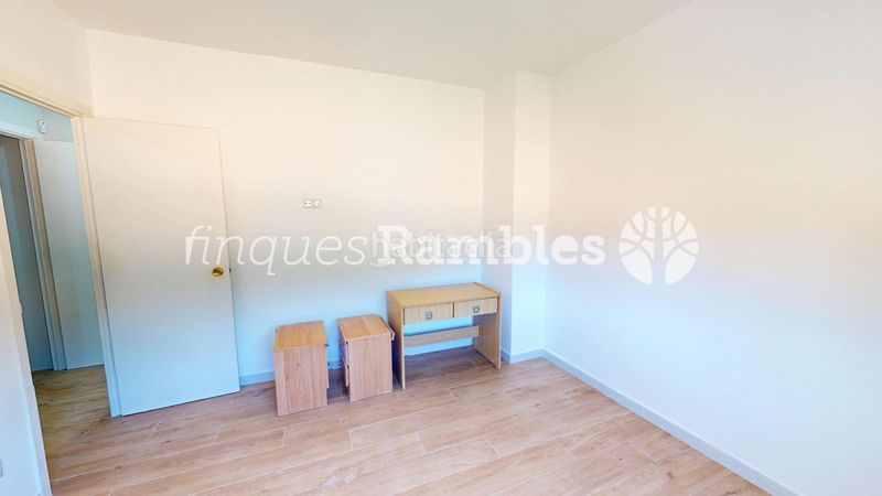 Foto 0be33651-dbbb-4e0d-81f9-f82b26c52f3d. Casa amb aparcament a Piles (Les)