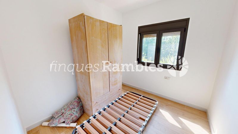 Foto 9e5b8229-b2d8-4e0f-a6ed-a8d283860bc2. Casa amb aparcament a Piles (Les)