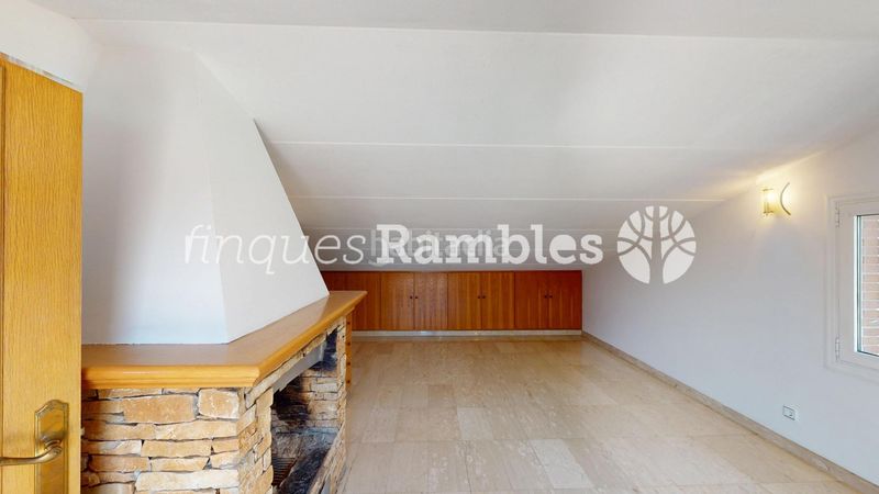Foto 90d76ba9-8879-4194-8be9-e749808d1a4b. Casa adossada amb calefacció aparcament a Les Comes Igualada