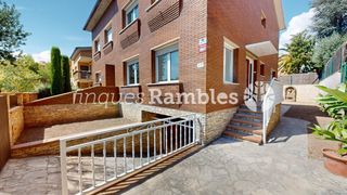 Casa a schiera in Les Comes. Casa en venta a les comes, immillorable ubicacio!!!