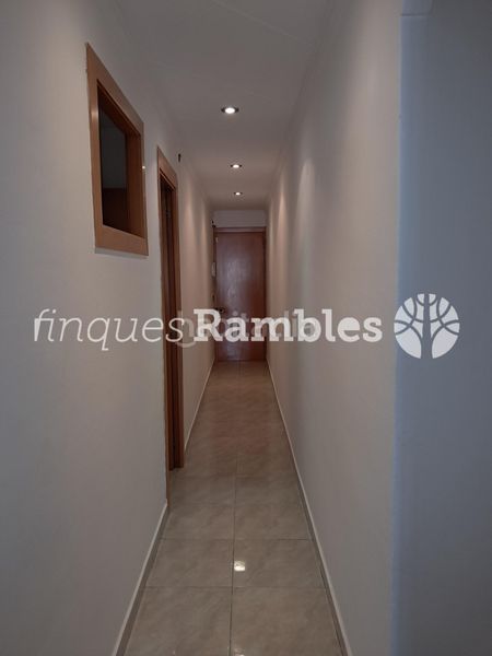 Foto 8594d0a8-e00e-4d99-89b9-5e376efa825f. Pis a Llevant Igualada