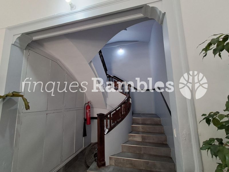 Foto a8d86bf3-1e5a-46c2-b5c7-9eef6b51ce10. Pis a Llevant Igualada