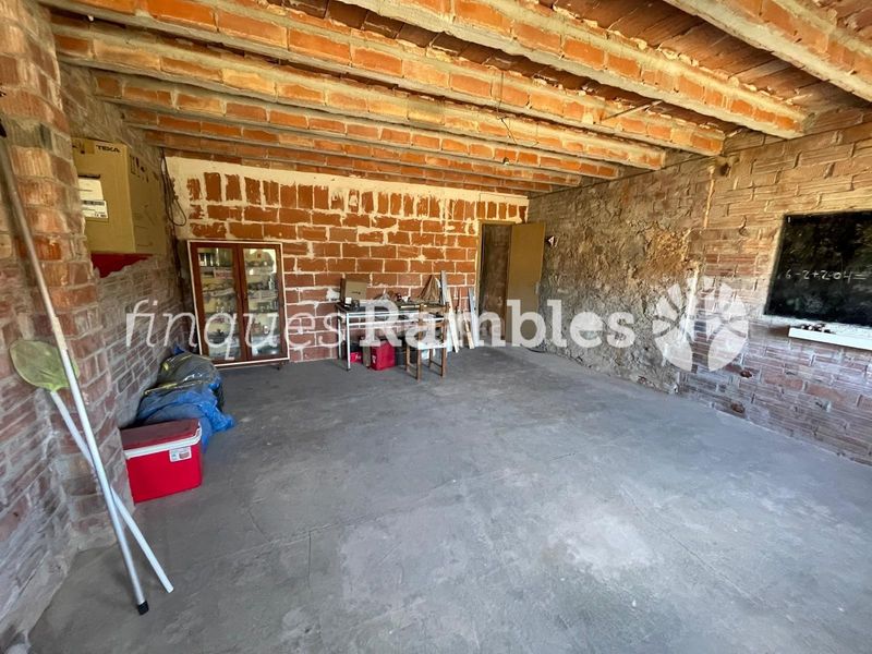 Foto 04a53079-bd74-4f12-bdda-17200da7450f. Casa amb aparcament a Prats de Rei (Els)