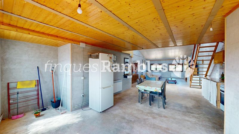 Foto a6fa71da-058c-4c72-9978-a8a630be5819. Casa amb aparcament a Prats de Rei (Els)