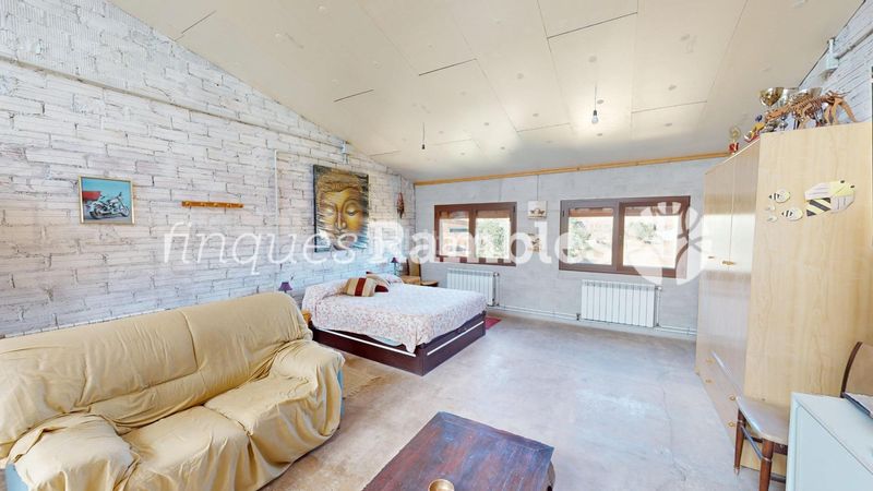 Foto a82c80ab-7d97-4dbe-8366-17595bcacd84. Casa amb aparcament a Prats de Rei (Els)