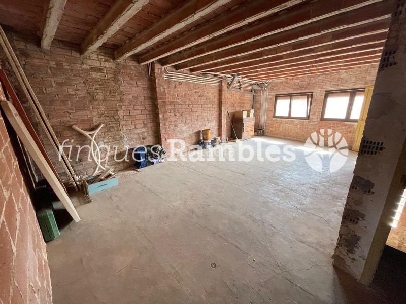 Foto f4abb1df-d0b4-4c48-9e6b-e8ceaaca981d. Casa amb aparcament a Prats de Rei (Els)