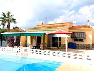Chalet à Montnegre. Chalet independiente en la zona del valle del sol mutxamel