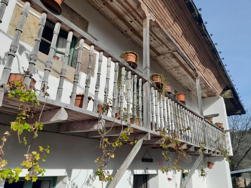 Foto a0461c32-8f7c-40c7-84a9-fb95ca043c78. Casa en calle socobio 28 ocasión-casa típica de piedra a reformar en Castañeda