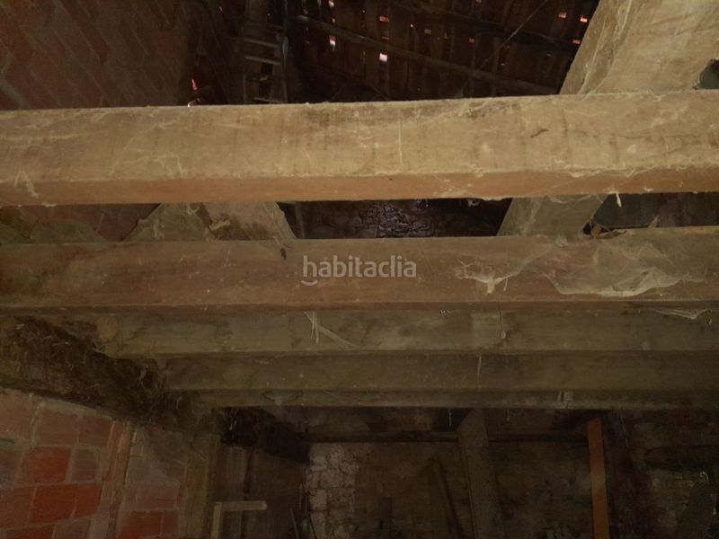 Foto d29ea776-9ddc-43b4-83ff-8b1764a10145. Casa en calle socobio 28 ocasión-casa típica de piedra a reformar en Castañeda
