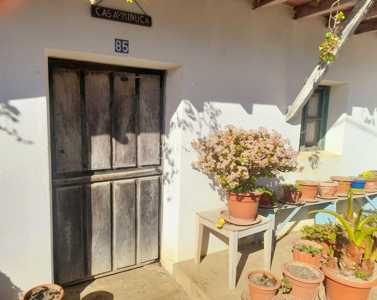 Foto d476aa1d-6375-4315-bb33-0c4b51455a77. Casa en calle socobio 28 ocasión-casa típica de piedra a reformar en Castañeda