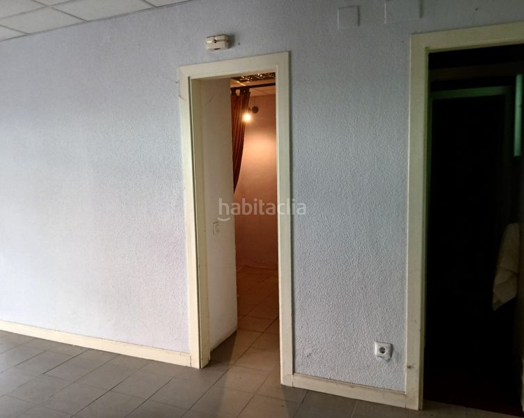 Foto 3bf1f855-a368-4a80-b867-1ce43a0e5716. Rent business premise in avenida los rosales 51 in Santa María de Cayón