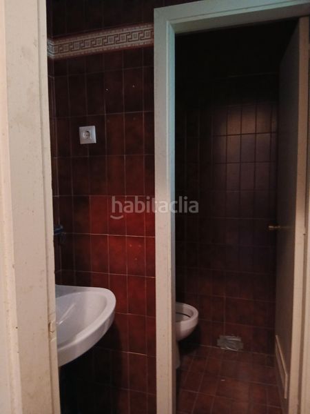Foto 564ac2b6-60b8-40fe-97f9-781929b19ee3. Rent business premise in avenida los rosales 51 in Santa María de Cayón