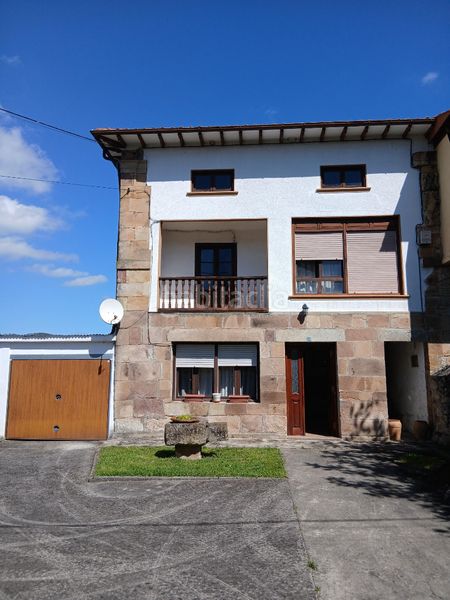 Foto 88e9a6b1-d74e-4c9c-92a3-c41f00c4d681. Casa a argomilla diseminado 37-35 a Santa María de Cayón